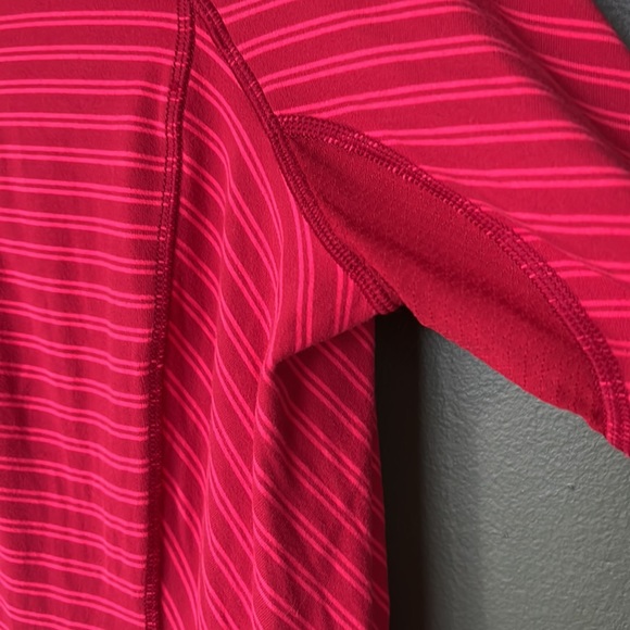 Lululemon Quarter Zip. Pocket and thumb holes. Great condition! Size 10 - Picture 9 of 10